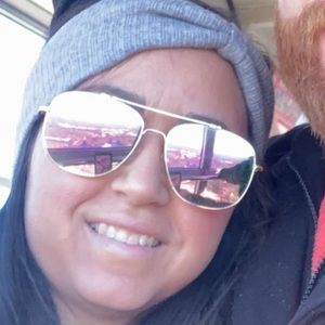 Meet your Posher, Latasha